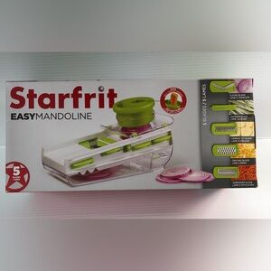 Starfrit Easy Mandoline Slicer with Catch Container for Vegetables / Food